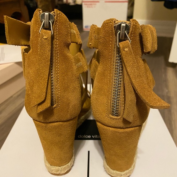 Dolce Vita wedges - Picture 6 of 8